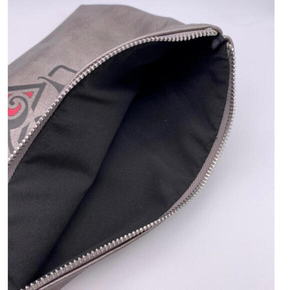 KVD Kat Von D New Vegan Large Pewter/Gray Makeup Bag Pouch Case Charm 12"x8"x1" - Picture 4 of 4